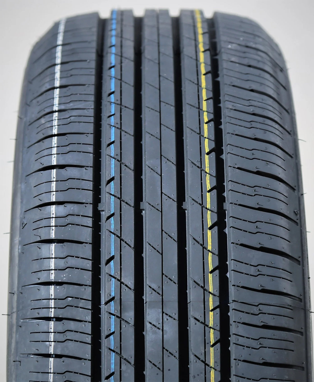 205/55R17 91H A/S Performance Tire I3308