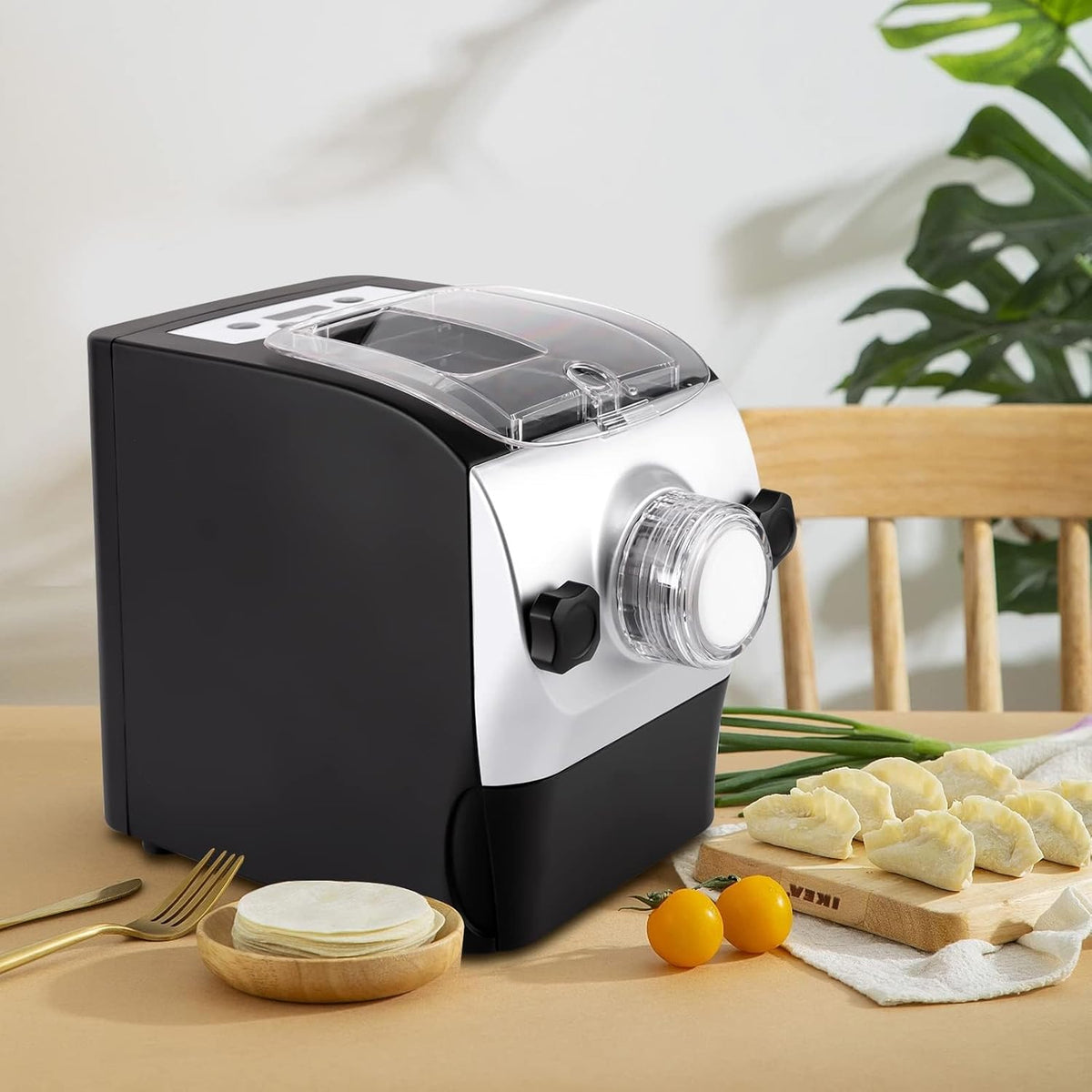260W Automatic Pasta Maker Machine with 8 Moulds P80116