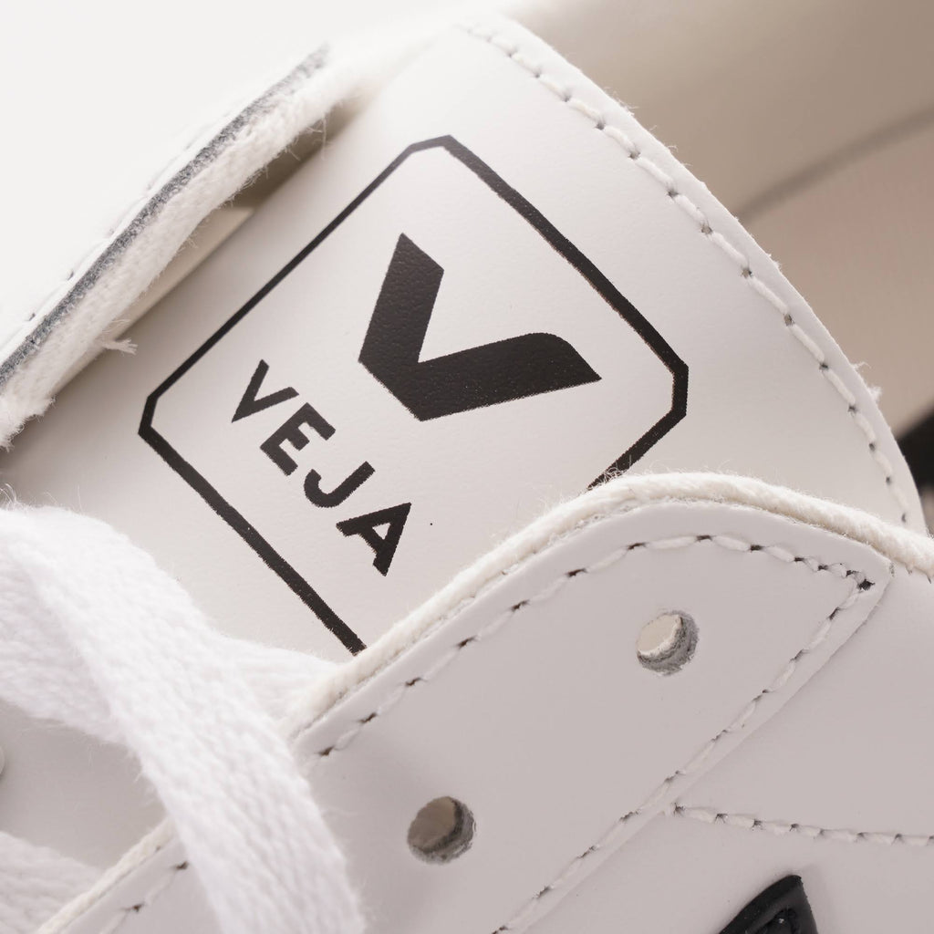 Extra White Leather Trainers A223