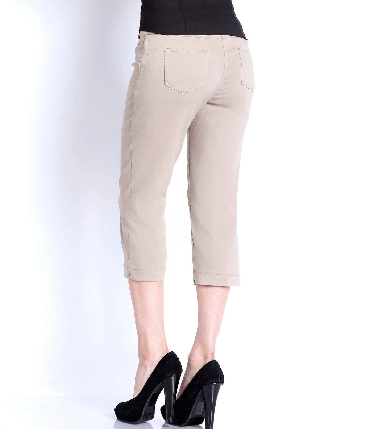 Denim Pull-On Capri Pants Z447433