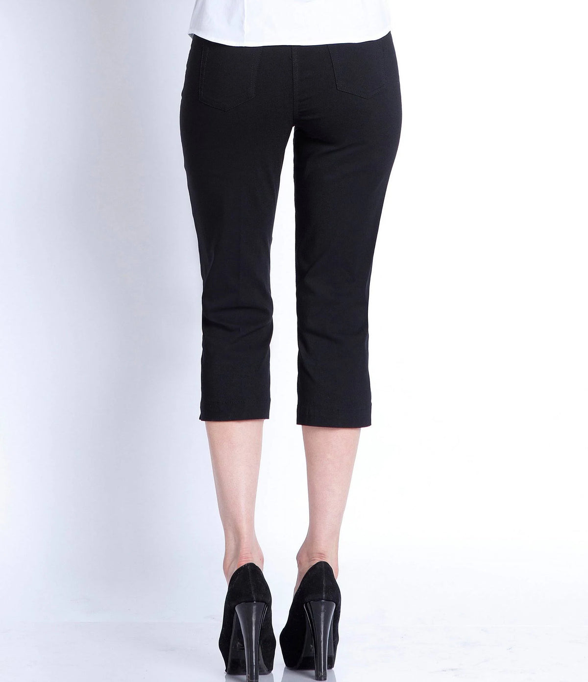 Denim Pull-On Capri Pants Z447433