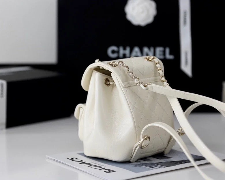 White Backpack H56101