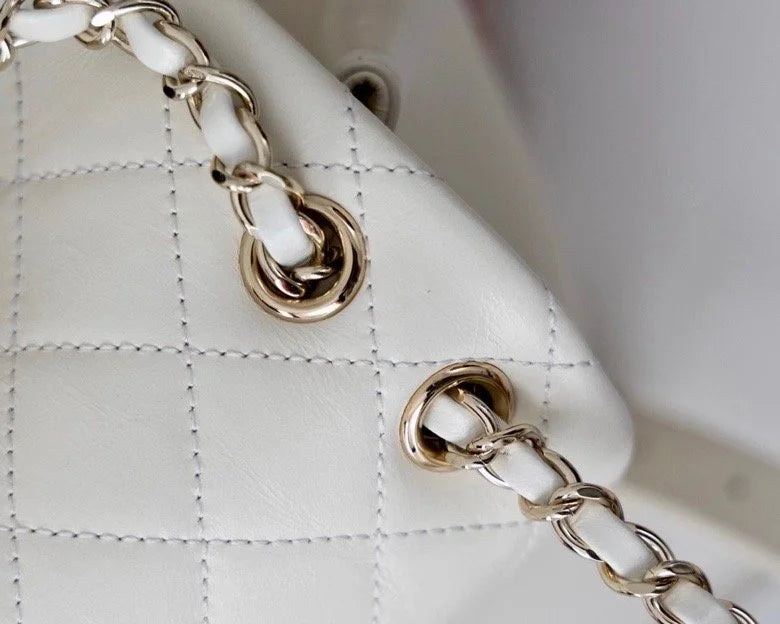 White Backpack H56101
