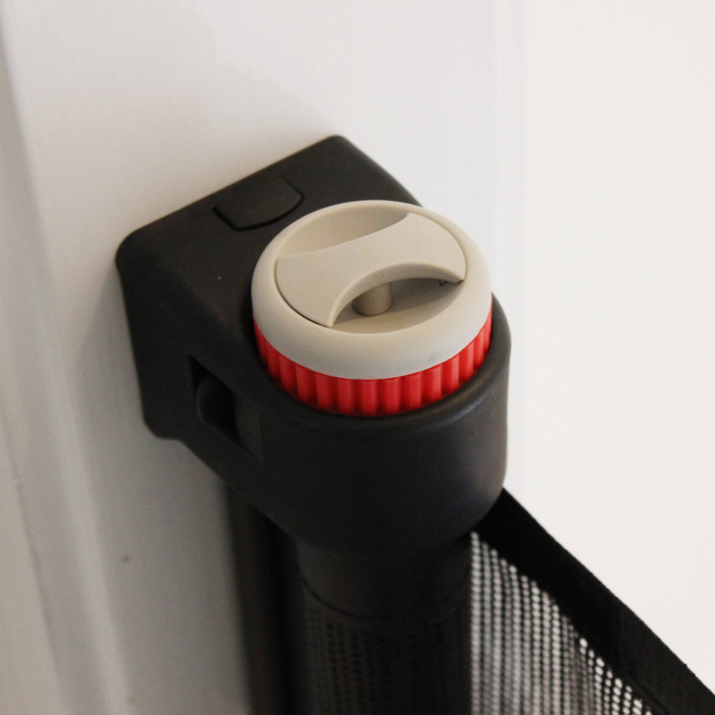 Black Retractable Safety Gate P849