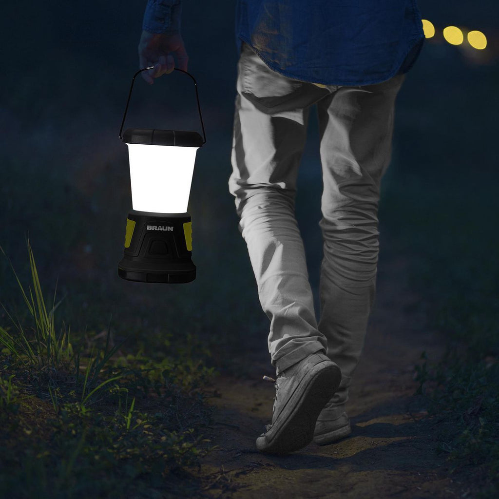 2000 Lumen Portable Lantern O581