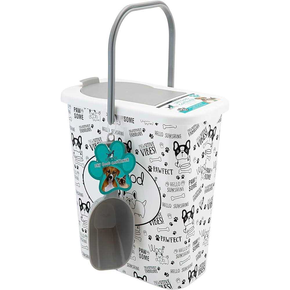 3 Gallon Dry Food Container with Scooper F221707