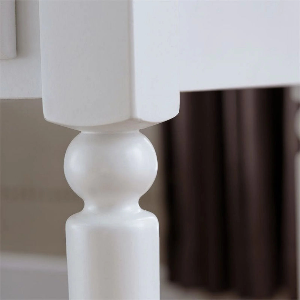 White Nightstand Set M29257