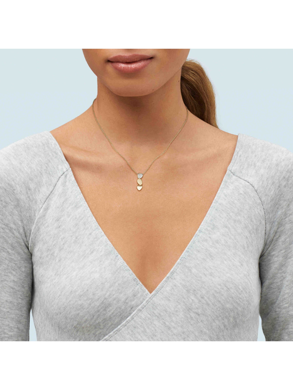 14kt Yellow Gold Diamond Oval Pendant Necklace U35387