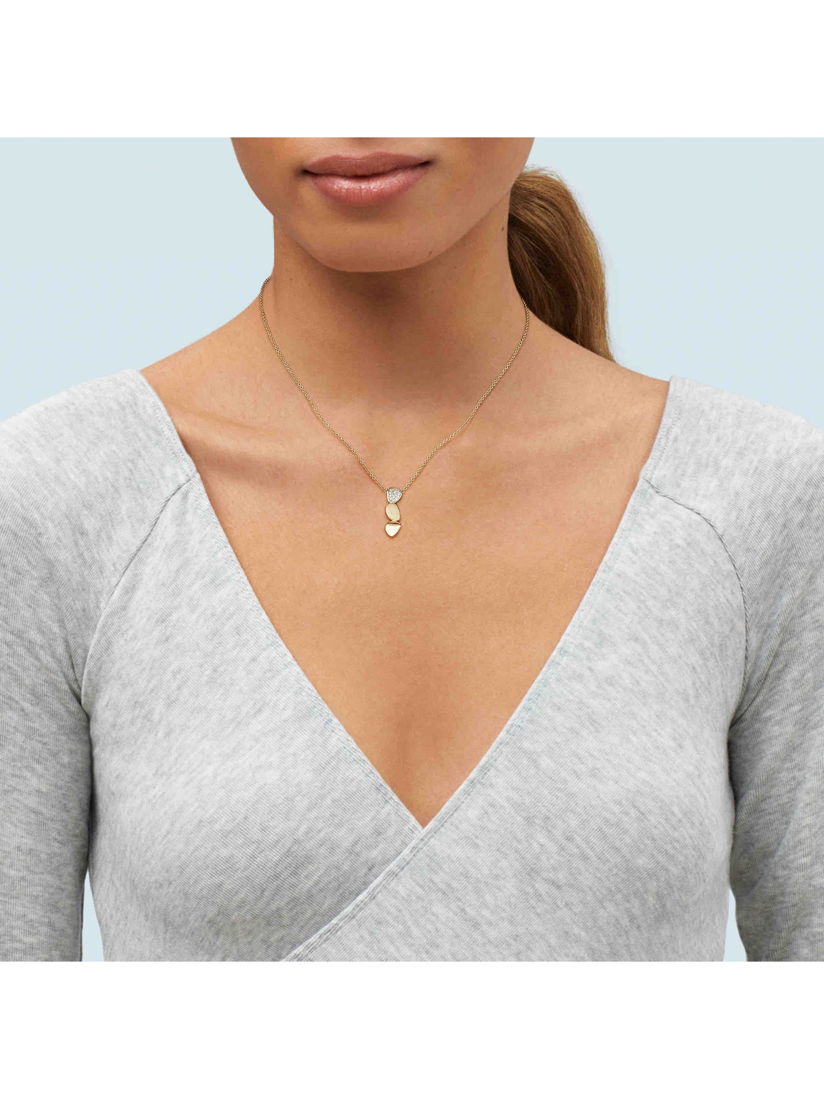 14kt Yellow Gold Diamond Oval Pendant Necklace U35387