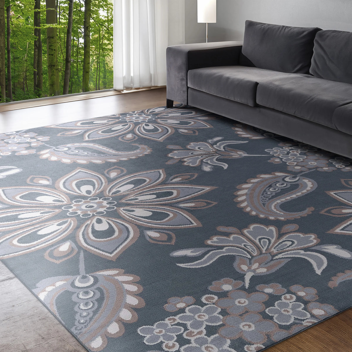 5' x 7' Gray and Cream Polypropylene Indoor Area Rug B4443