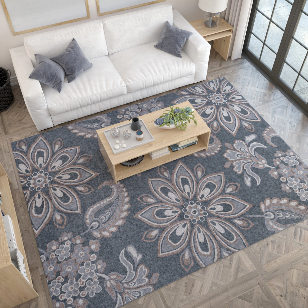 5' x 7' Gray and Cream Polypropylene Indoor Area Rug B4443