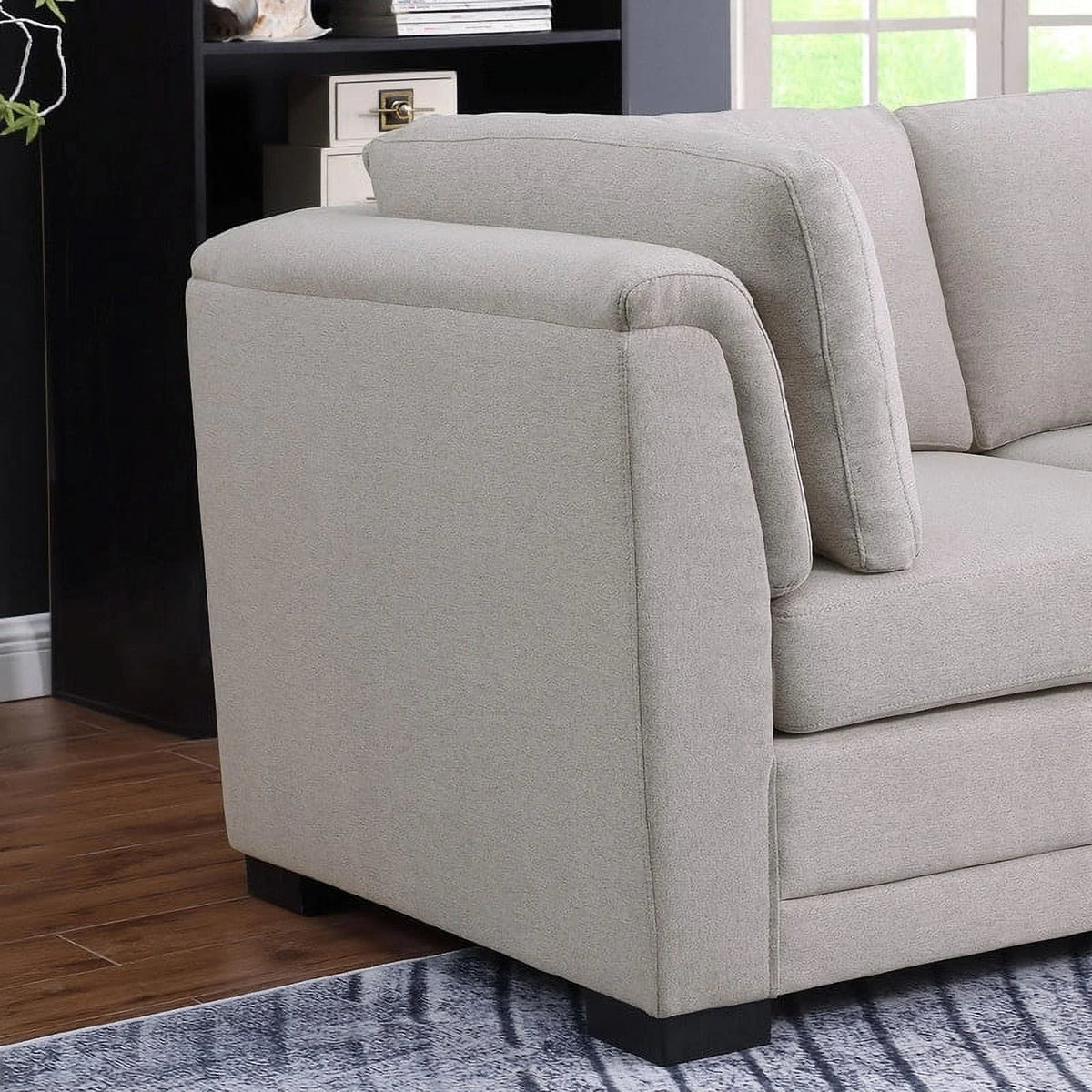 Light Gray Linen Reversible Sectional Sofa with Ottoman L7904