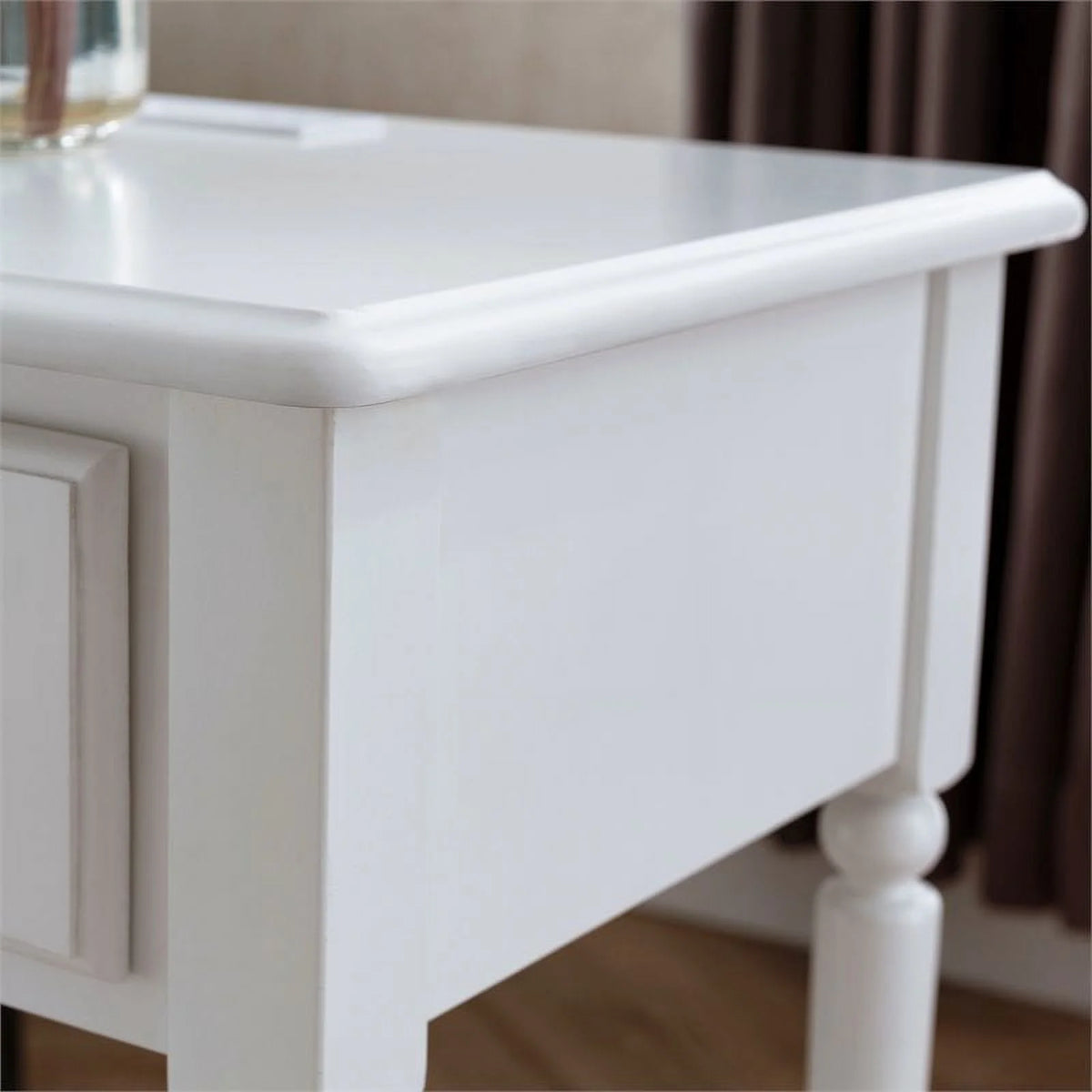 White Nightstand Set M29257