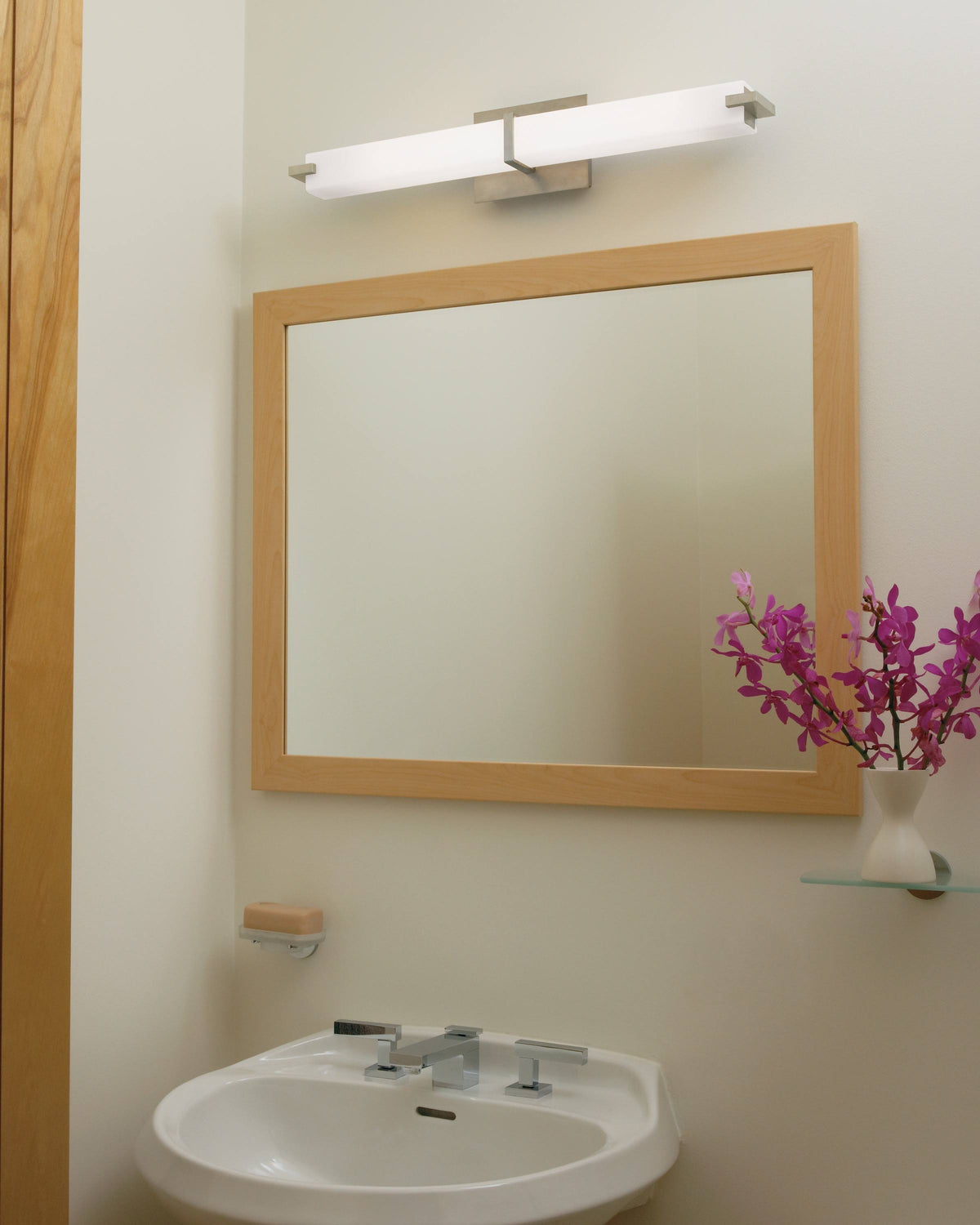 Antique Bronze Metro Bath Q13852